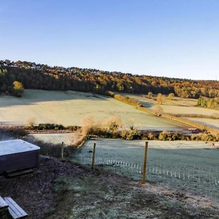Shepherds Hut By Stepney Stays Scarborough Exterior photo