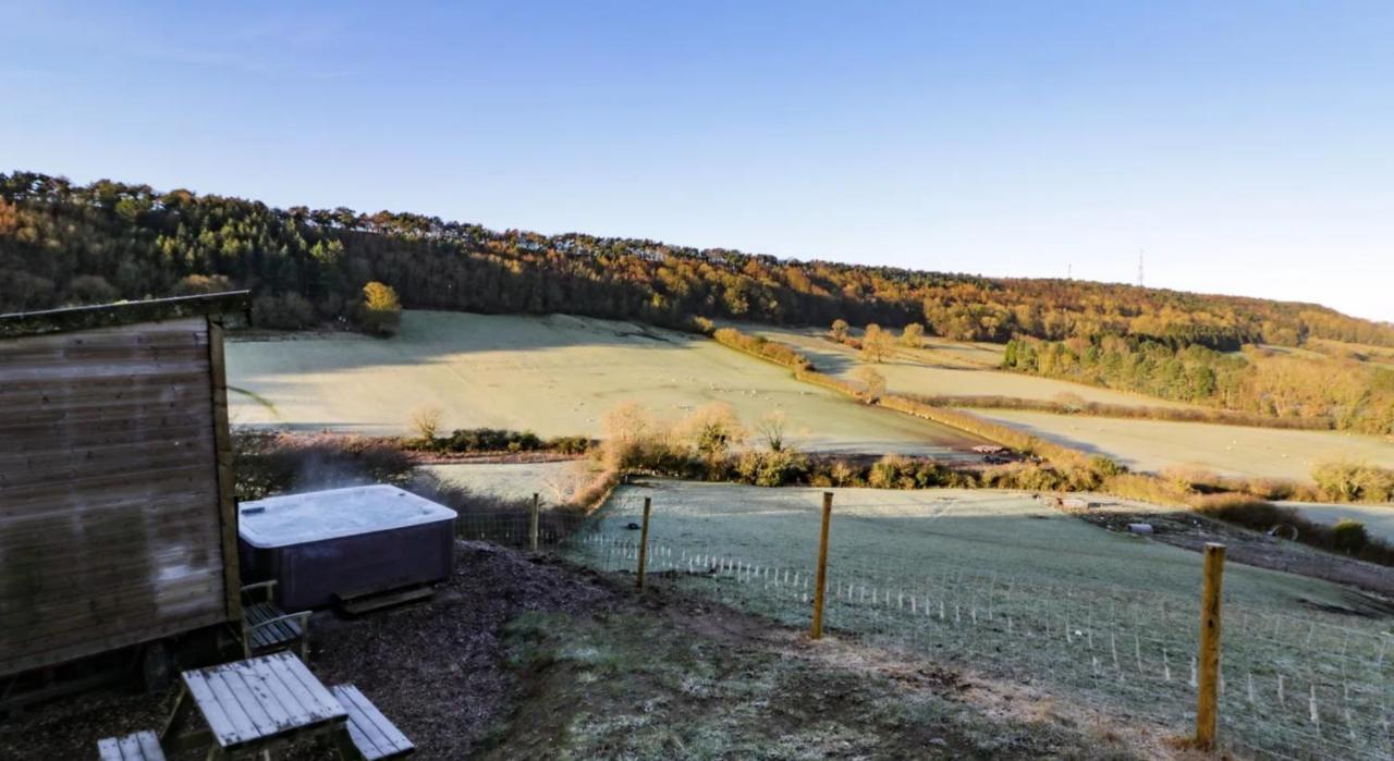 Shepherds Hut By Stepney Stays Scarborough Exterior photo